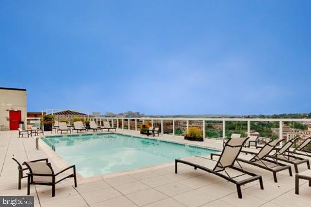 1330 New Hampshire Ave NW Apt 911, Washington, DC 20036