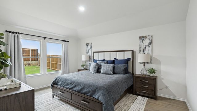 208 Charismatic Road, Waxahachie, TX 75165