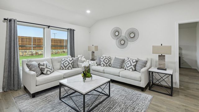 208 Charismatic Road, Waxahachie, TX 75165