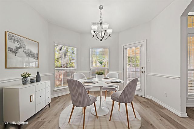 202 Forestridge Drive, Mansfield, TX 76063