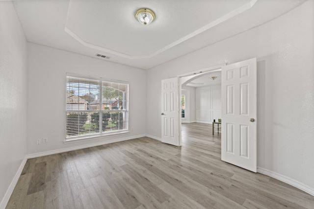 202 Forestridge Drive, Mansfield, TX 76063