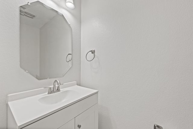 202 Forestridge Drive, Mansfield, TX 76063