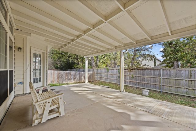 202 Forestridge Drive, Mansfield, TX 76063