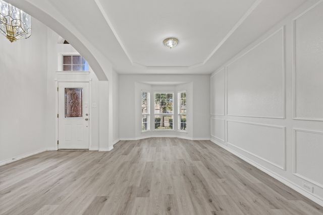 202 Forestridge Drive, Mansfield, TX 76063