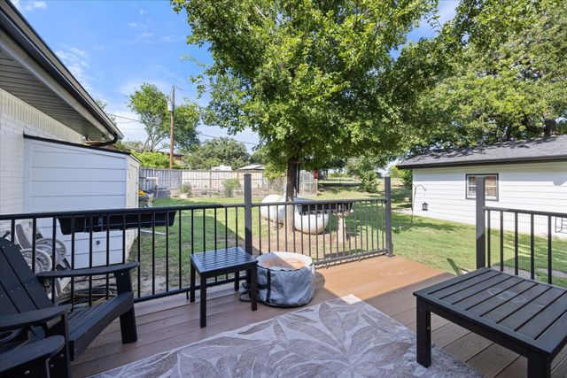 1003 Newell, Hudson Oaks, TX 76087