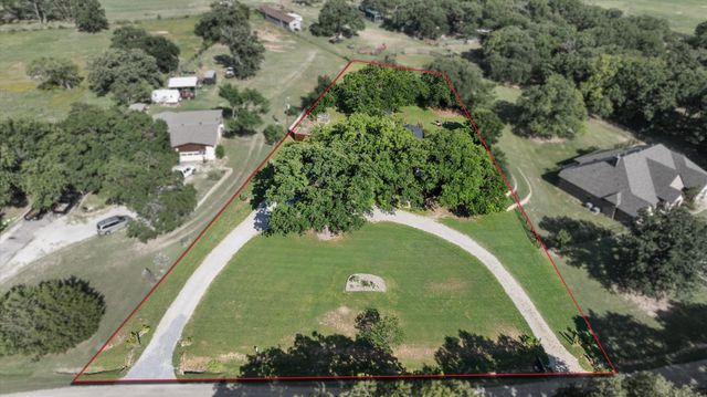 1003 Newell, Hudson Oaks, TX 76087