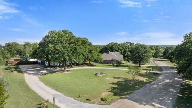 1003 Newell, Hudson Oaks, TX 76087