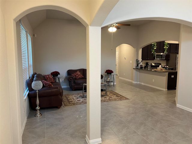 2923 Painted Sunrise Trail, Houston, TX 77045