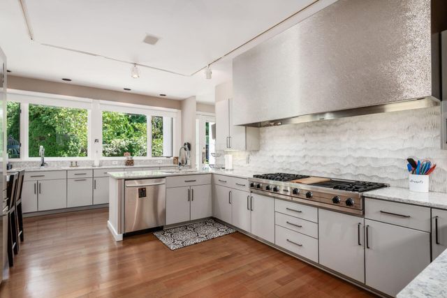 422 N Parkview Avenue, Bexley, OH 43209