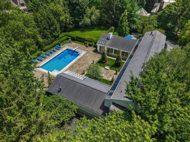422 N Parkview Avenue, Bexley, OH 43209