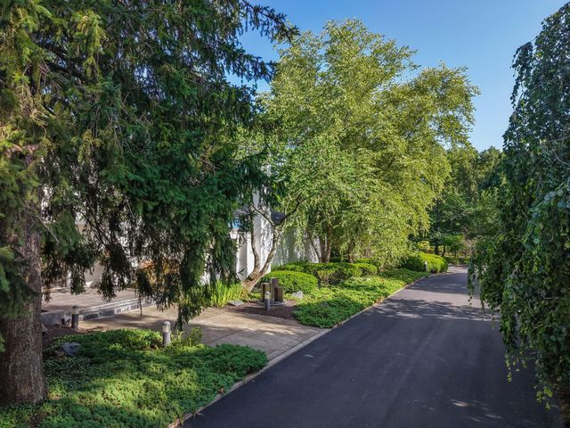 422 N Parkview Avenue, Bexley, OH 43209