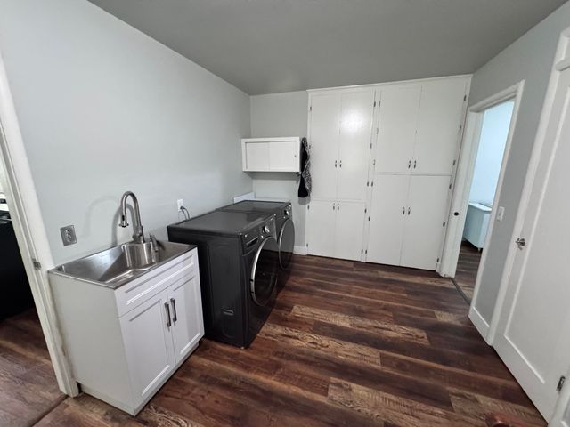 736 NW 3rd Street, Grants Pass, OR 97526