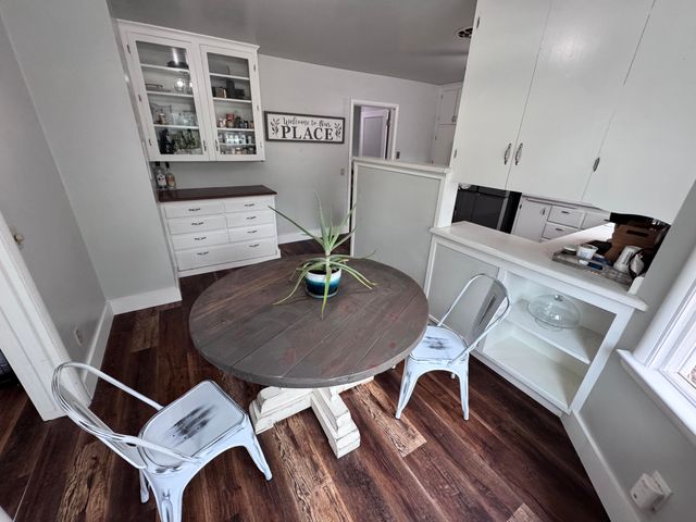 736 NW 3rd Street, Grants Pass, OR 97526