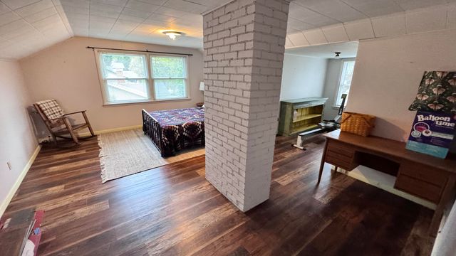 736 NW 3rd Street, Grants Pass, OR 97526