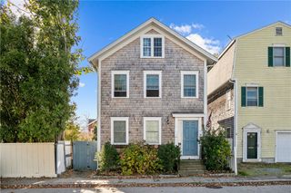 12 Callender Avenue 2, Newport, RI 02840