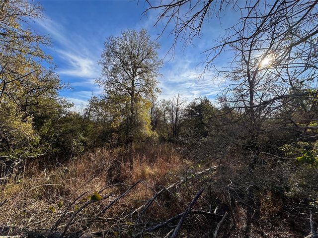 243 Hanauma DR, Bastrop, TX 78602