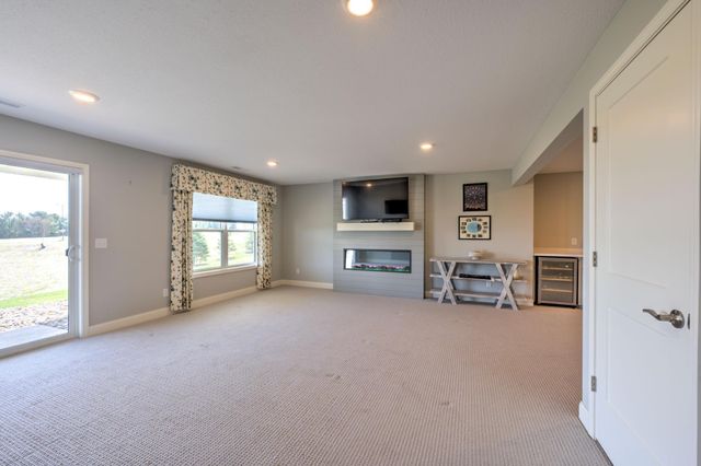 1292 Naser Way, New Richmond, WI 54017