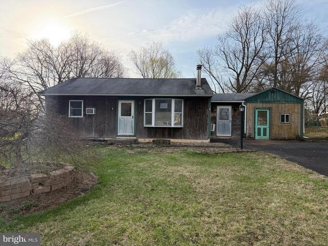 1949 OVERBROOK RD, Hatfield, PA 19440