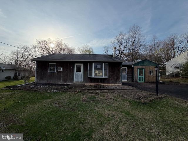 1949 OVERBROOK RD, Hatfield, PA 19440