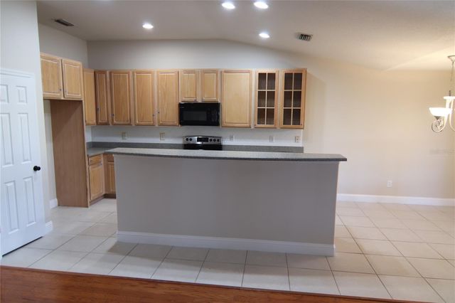 11 LEAVER DRIVE, Palm Coast, FL 32137