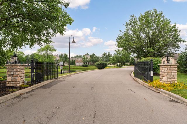 3862 Foresta Grand Drive, Powell, OH 43065