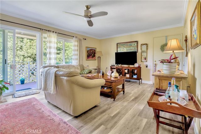 957 Calle Aragon N, Laguna Woods, CA 92637