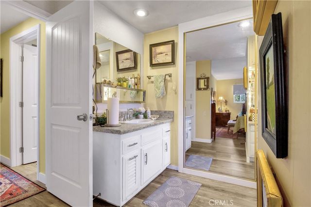 957 Calle Aragon N, Laguna Woods, CA 92637