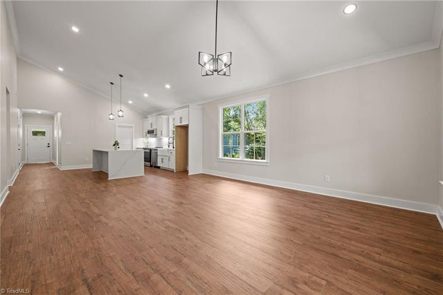 2549 Pinetop Avenue, Graham, NC 27253