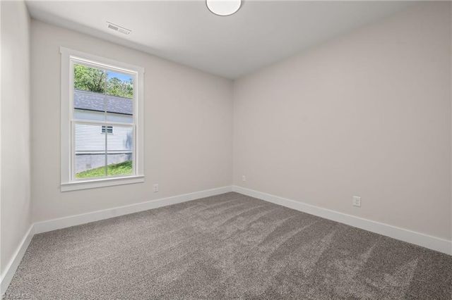 2549 Pinetop Avenue, Graham, NC 27253