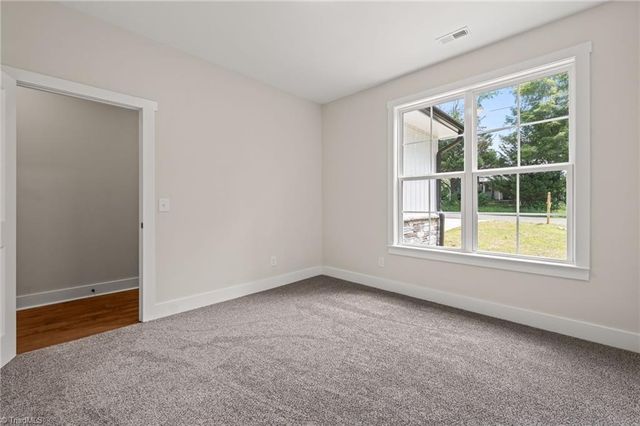 2549 Pinetop Avenue, Graham, NC 27253