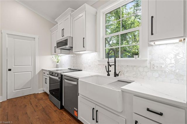 2549 Pinetop Avenue, Graham, NC 27253