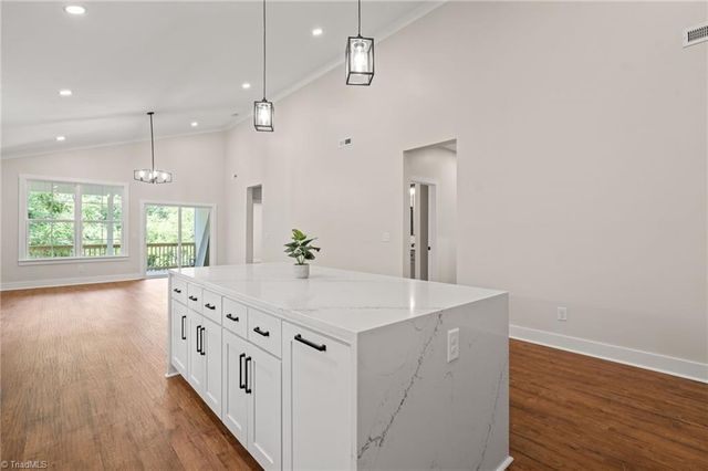 2549 Pinetop Avenue, Graham, NC 27253