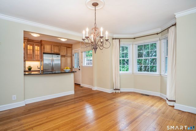 1040 Farmington Avenue 5, West Hartford, CT 06107