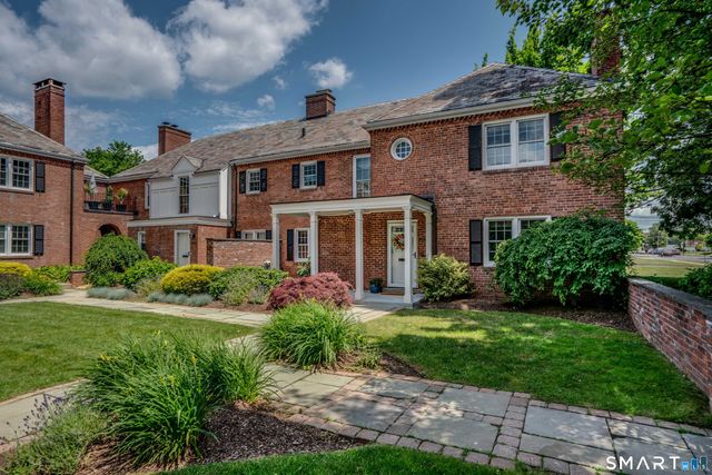 1040 Farmington Avenue 5, West Hartford, CT 06107