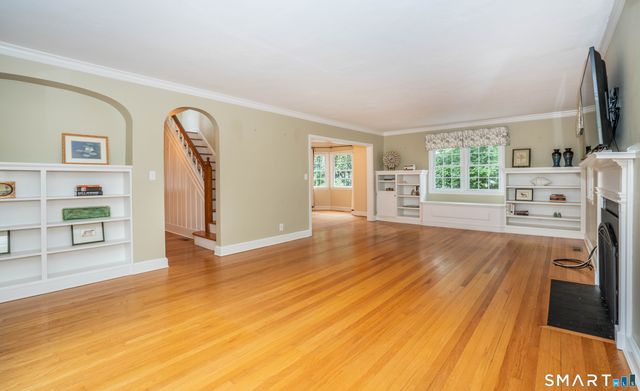 1040 Farmington Avenue 5, West Hartford, CT 06107