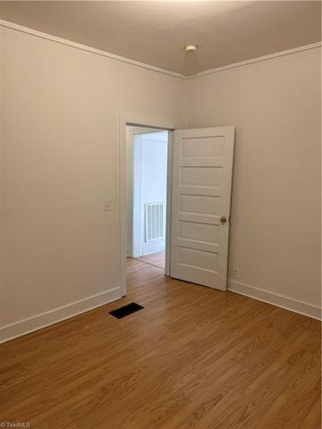 1935 Maryland Avenue, Winston-salem, NC 27101