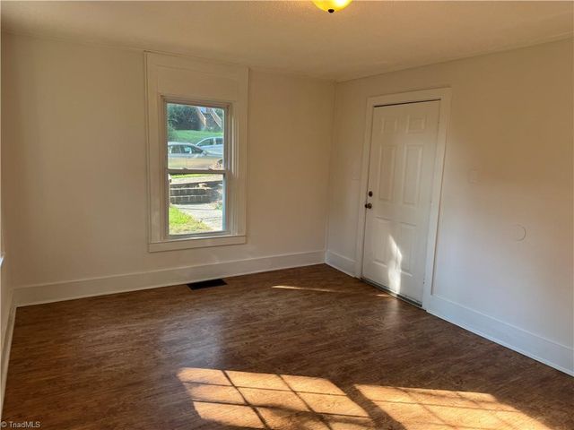 1935 Maryland Avenue, Winston-salem, NC 27101
