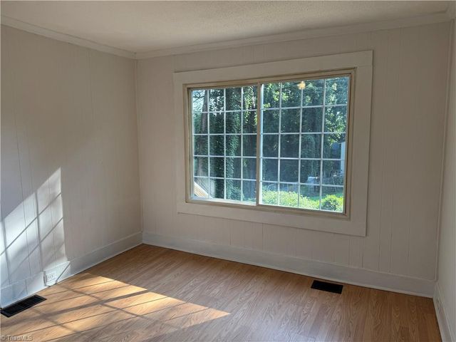 1935 Maryland Avenue, Winston-salem, NC 27101