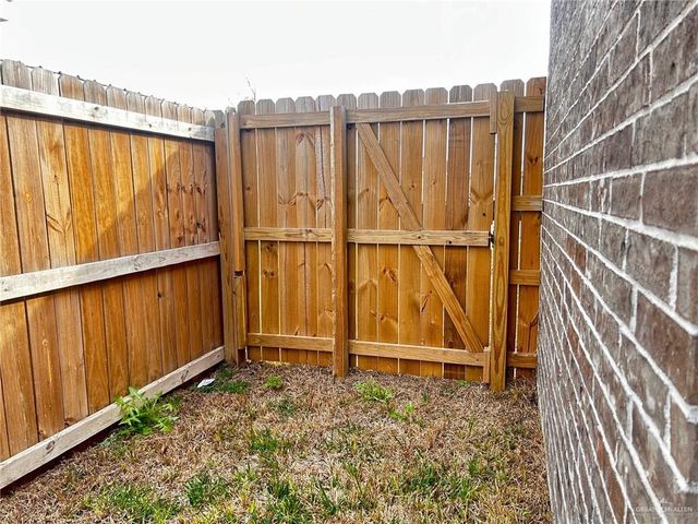908 Kohala Avenue 1, Alton, TX 78573