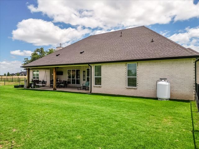 161 Helton Drive, Granbury, TX 76049