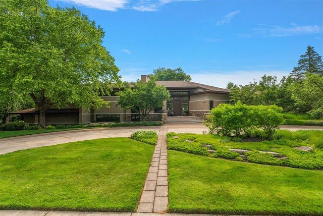 1878 Watermark Drive, Grand Rapids, MI 49546