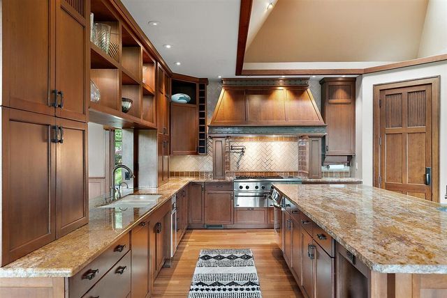 1878 Watermark Drive, Grand Rapids, MI 49546