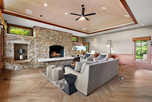 1878 Watermark Drive, Grand Rapids, MI 49546