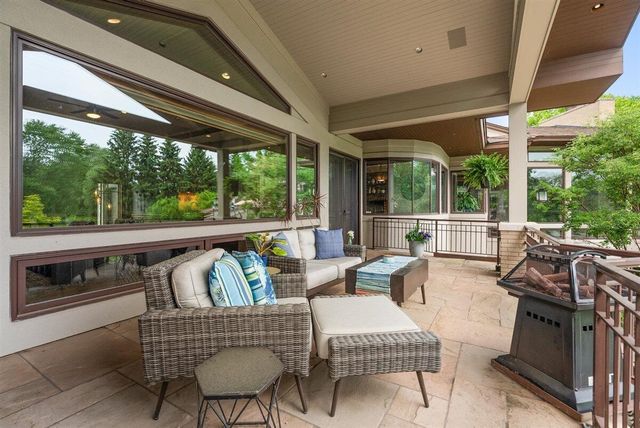 1878 Watermark Drive, Grand Rapids, MI 49546