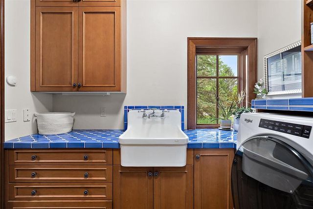 1878 Watermark Drive, Grand Rapids, MI 49546