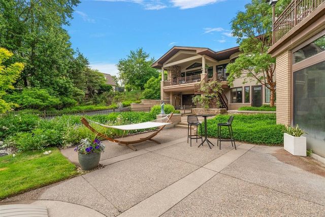 1878 Watermark Drive, Grand Rapids, MI 49546