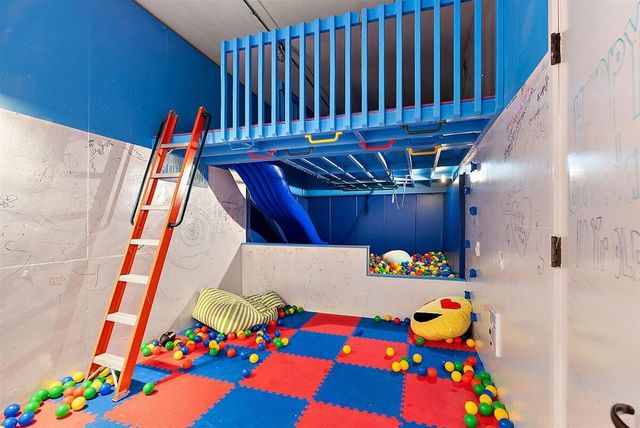 1878 Watermark Drive, Grand Rapids, MI 49546