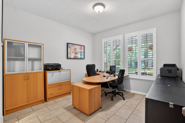 42 Crisp Morning Circle, The Woodlands, TX 77382