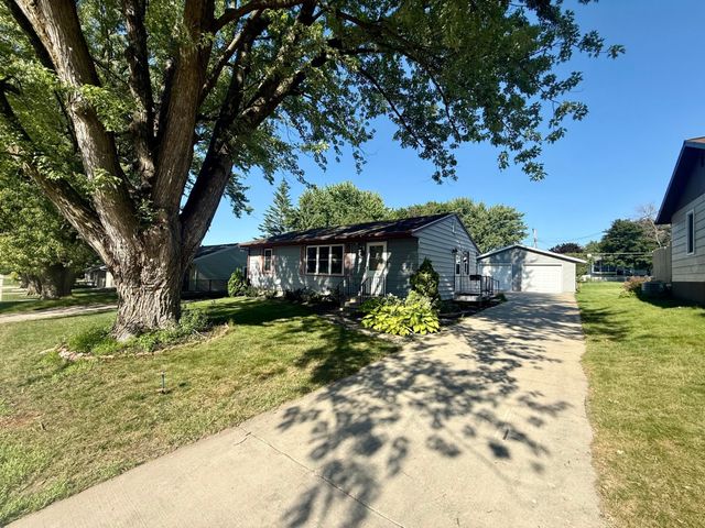 508 3rd Avenue NE, Byron, MN 55920