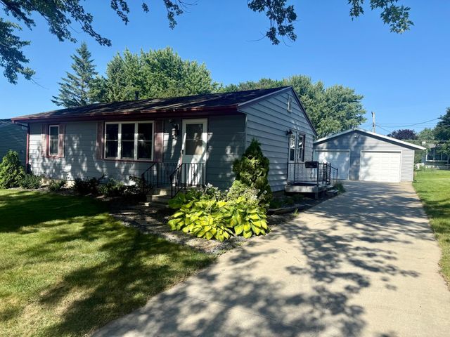 508 3rd Avenue NE, Byron, MN 55920
